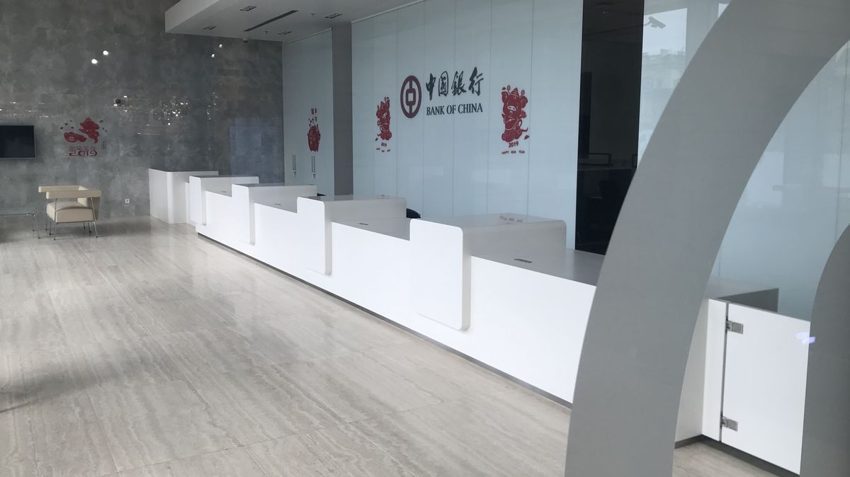 Čínská banka o Čechy nestojí, v centru Prahy má pobočku bez bankéřů